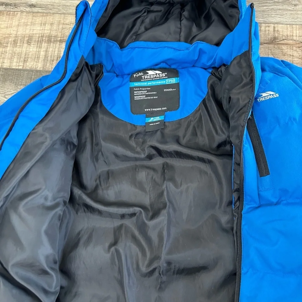 Trespass Royal Blue Insulated Ski / Snowboard  Jacket - Size 9/10